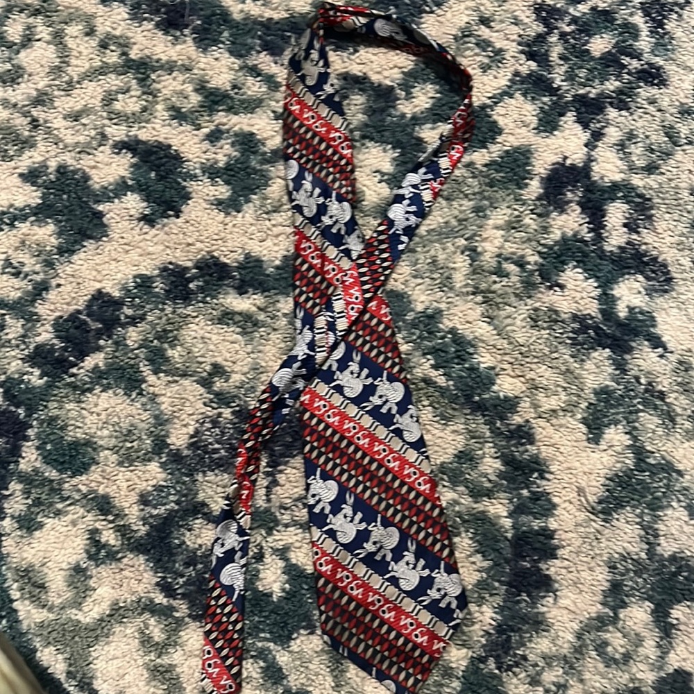 Vintage king Lynn Capricorn tie